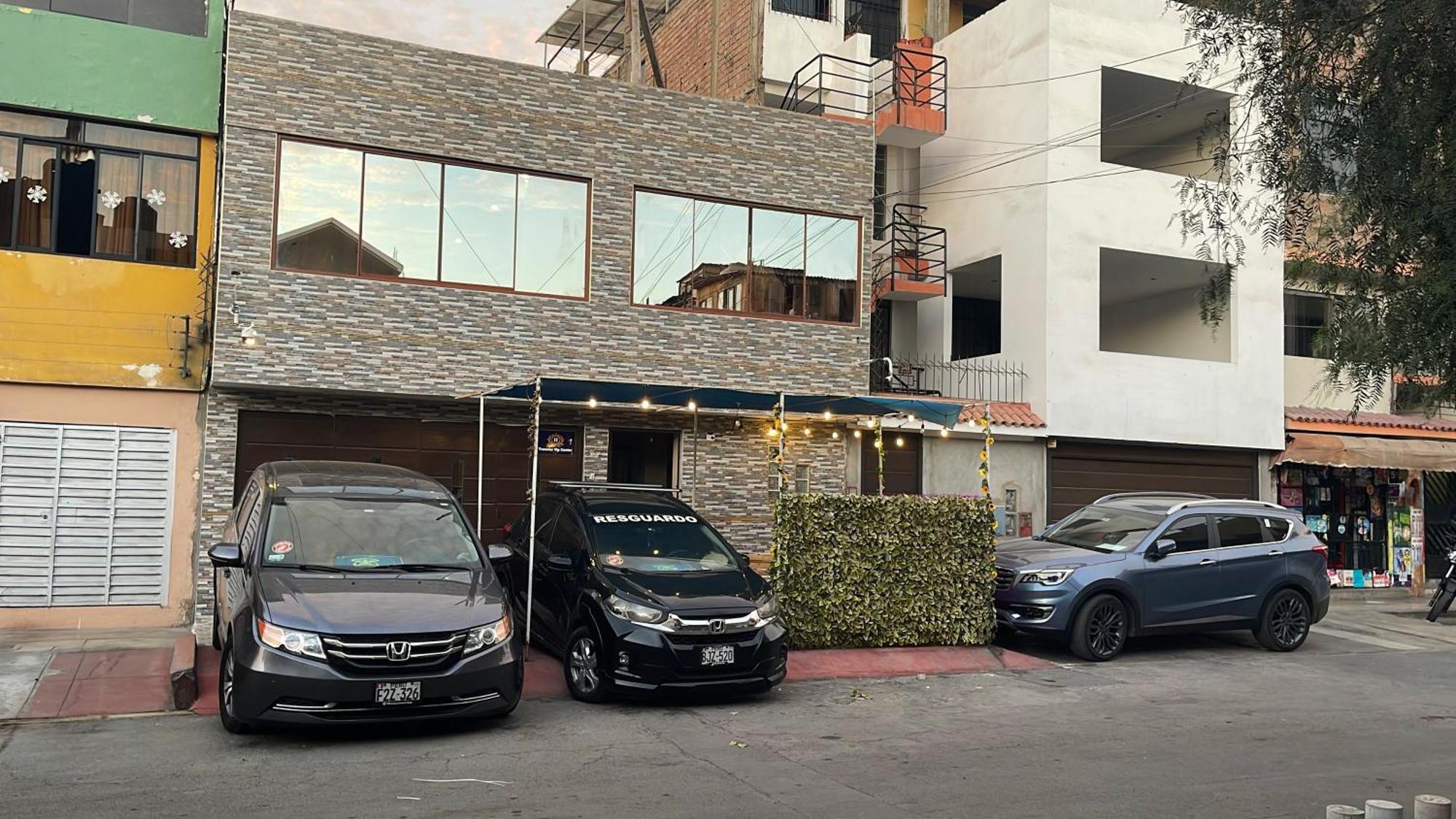 Transfer Vip Hostel Lima Bagian luar foto