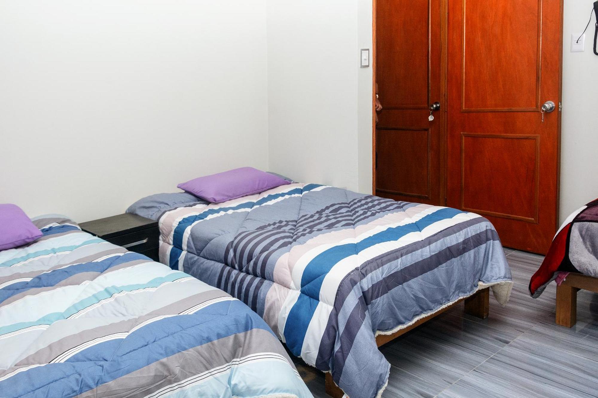 Transfer Vip Hostel Lima Bagian luar foto